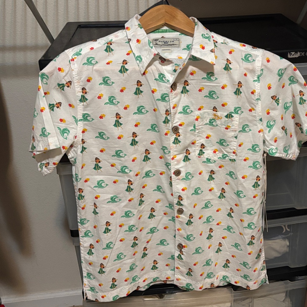 NWT Hawaiian shirt